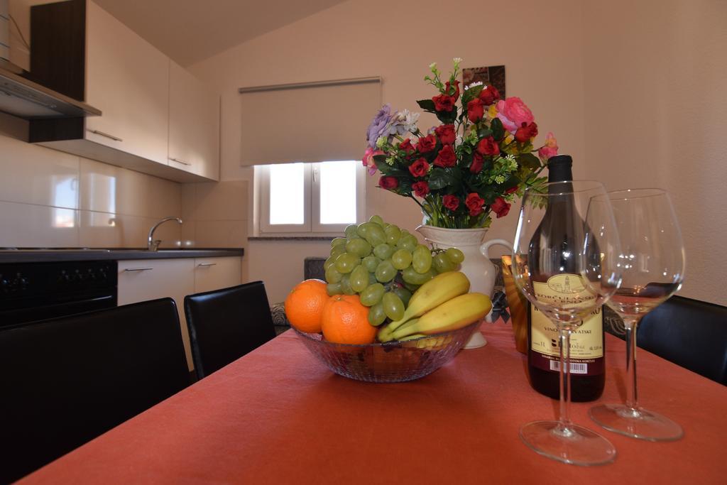 Apartments Batarilo Biograd Na Moru Extérieur photo