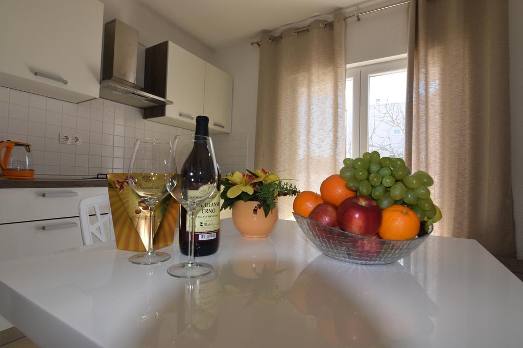 Apartments Batarilo Biograd Na Moru Extérieur photo