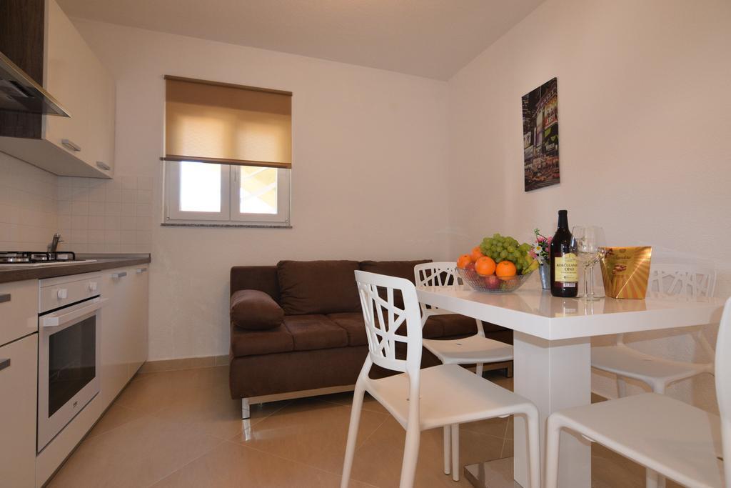 Apartments Batarilo Biograd Na Moru Extérieur photo