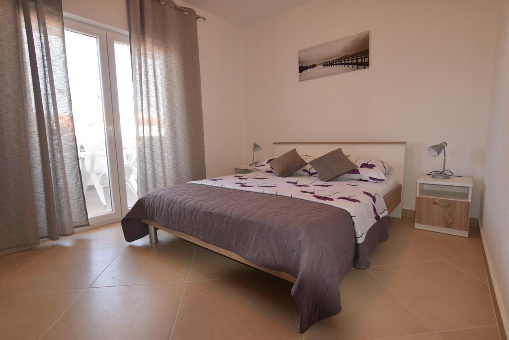 Apartments Batarilo Biograd Na Moru Extérieur photo